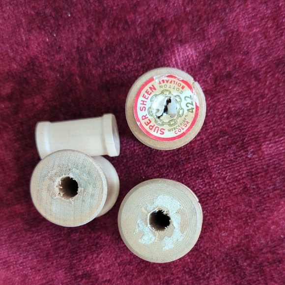 Vintage Wooden Spools - Picture 1 of 2